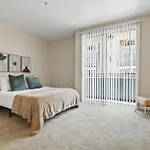 Spacious 3-Bedroom 3Bth Apt In Marina Del Rey! Pool, Hot Tub, Free Parking